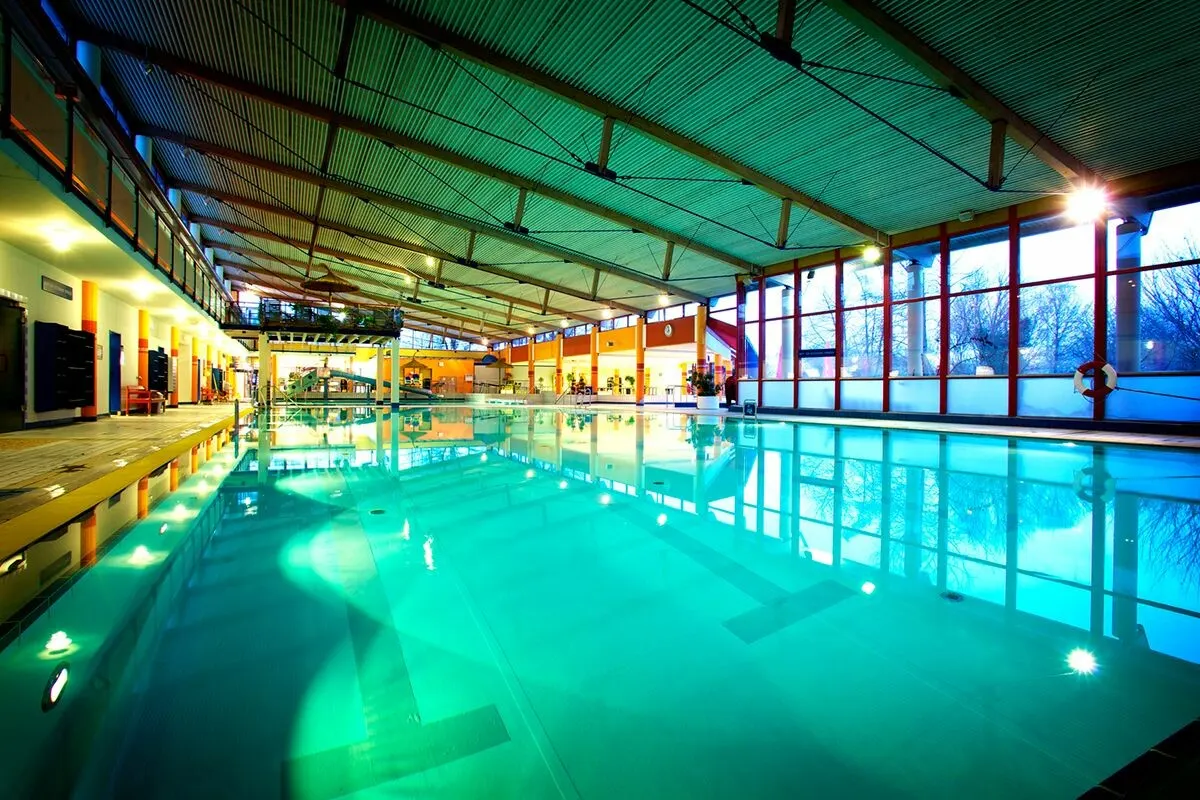 Schwimmerbecken