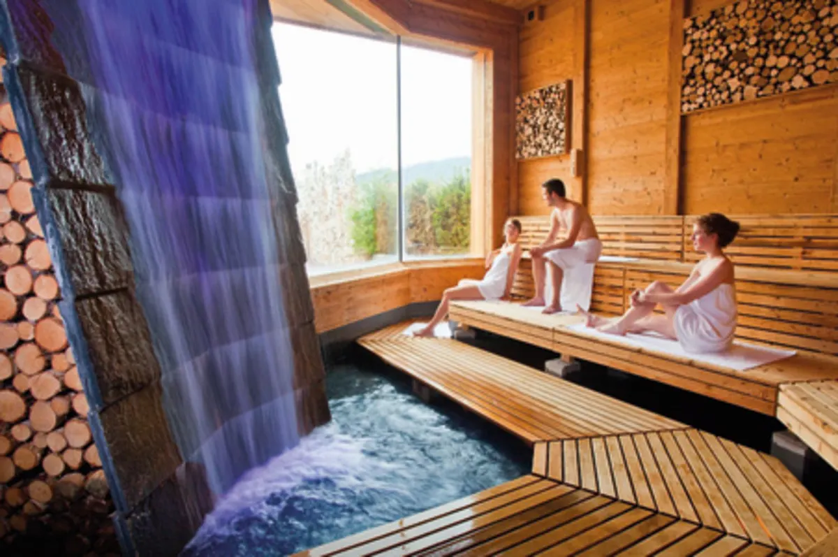 Wasserfallsauna