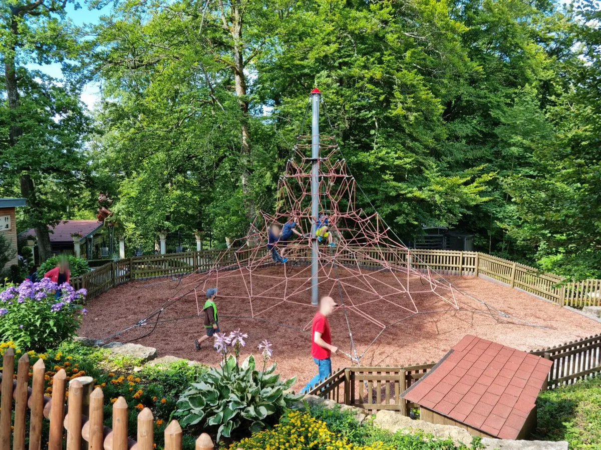 Kletterpyramide