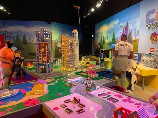 LEGO City Builder