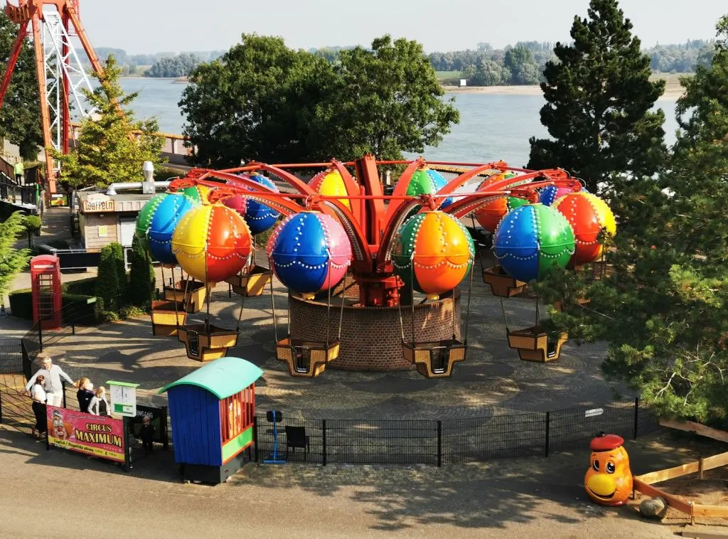 Balloon Race