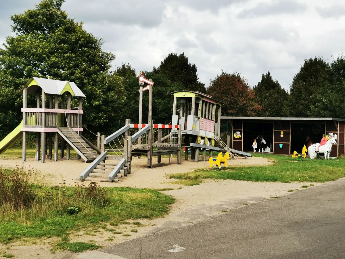 Spielplatz hinterer Parkbereich