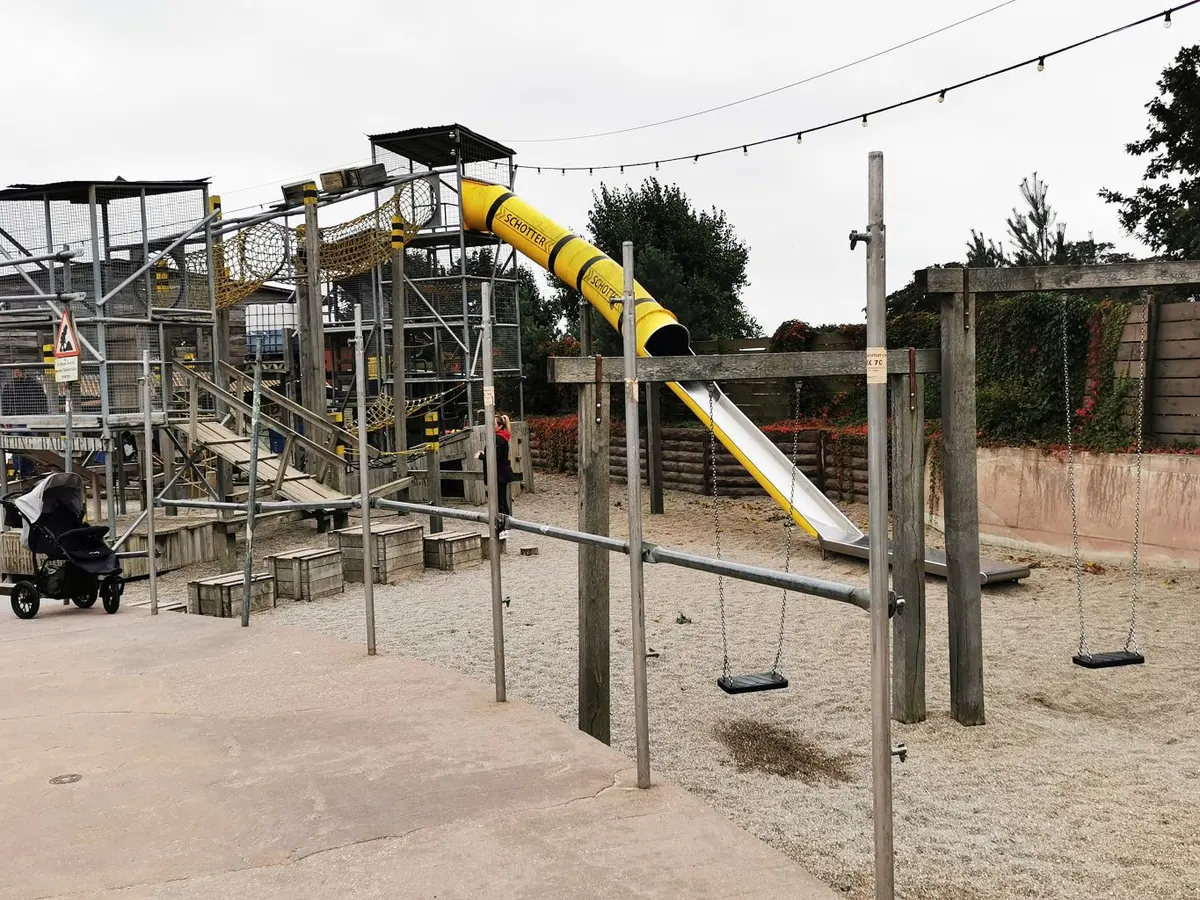 Ausgrabungsstätte Spielplatz