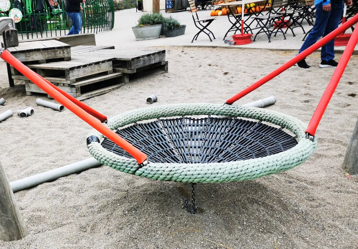 Nestschaukel