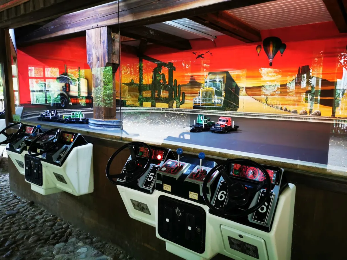 Super-Trucks