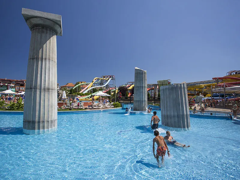 Басейн за възрастни / Adults pool