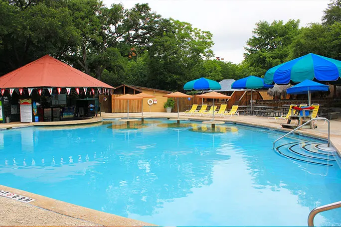 Wunder Heated Pool