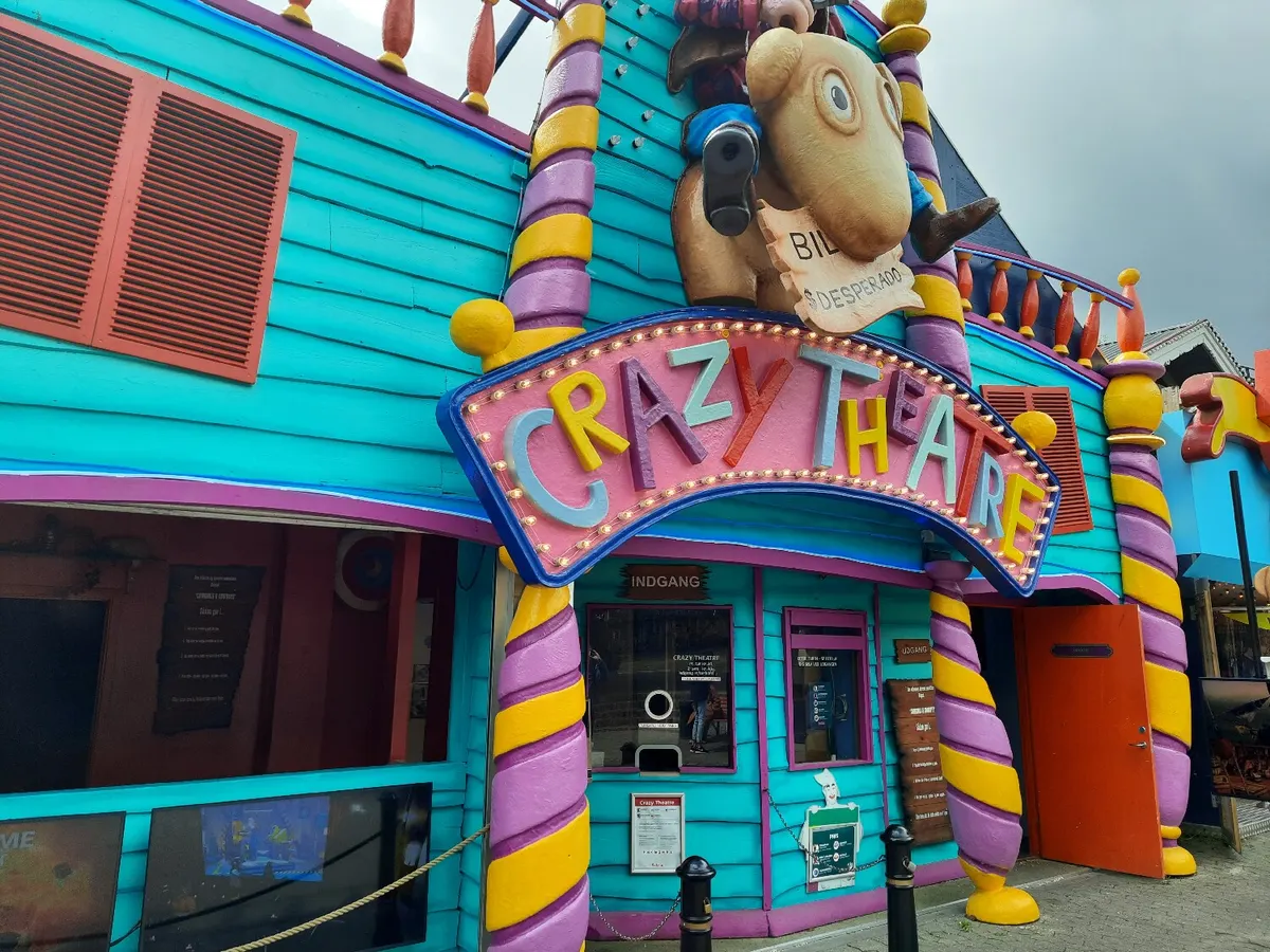 Crazy Theatre