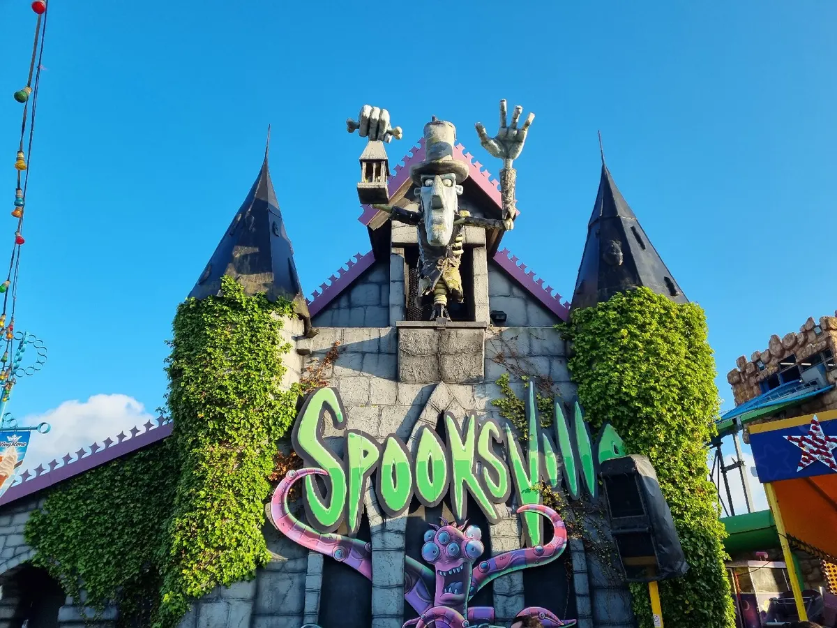 Over the Hill 2: Spooksville