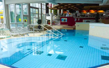 Warmwasserbecken