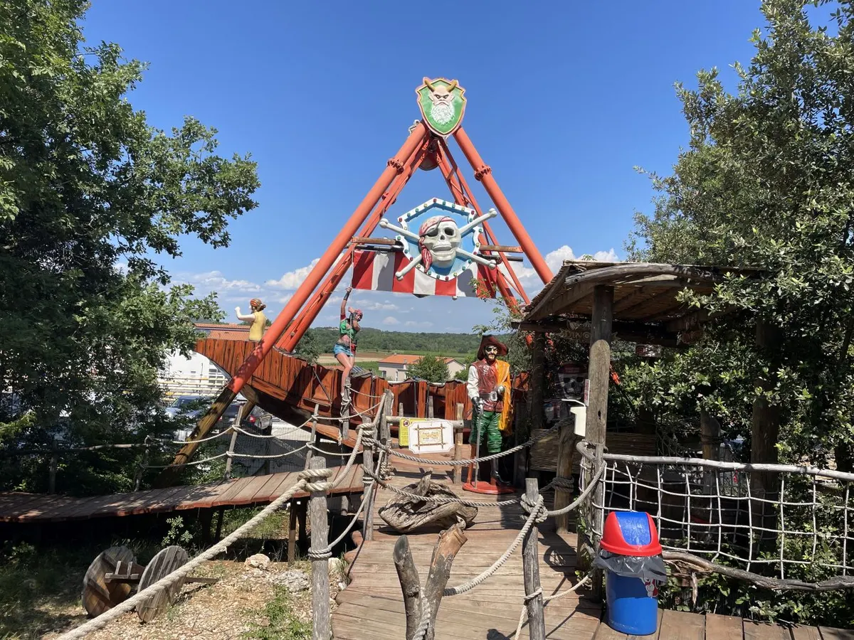 Tortuga Pirates