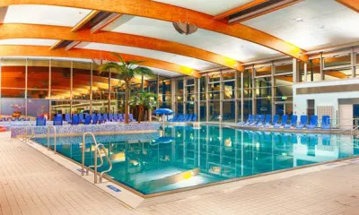 Aktivbecken Hallenbad