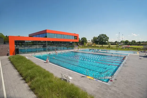 Freizeitbecken Freibad