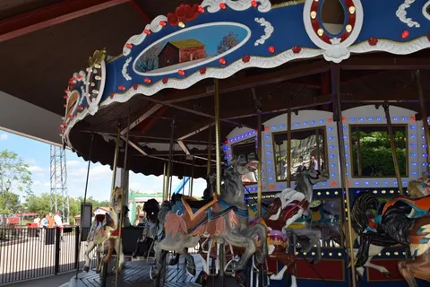 Grand Carousel