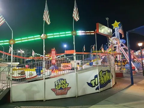 Tilt-A-Whirl