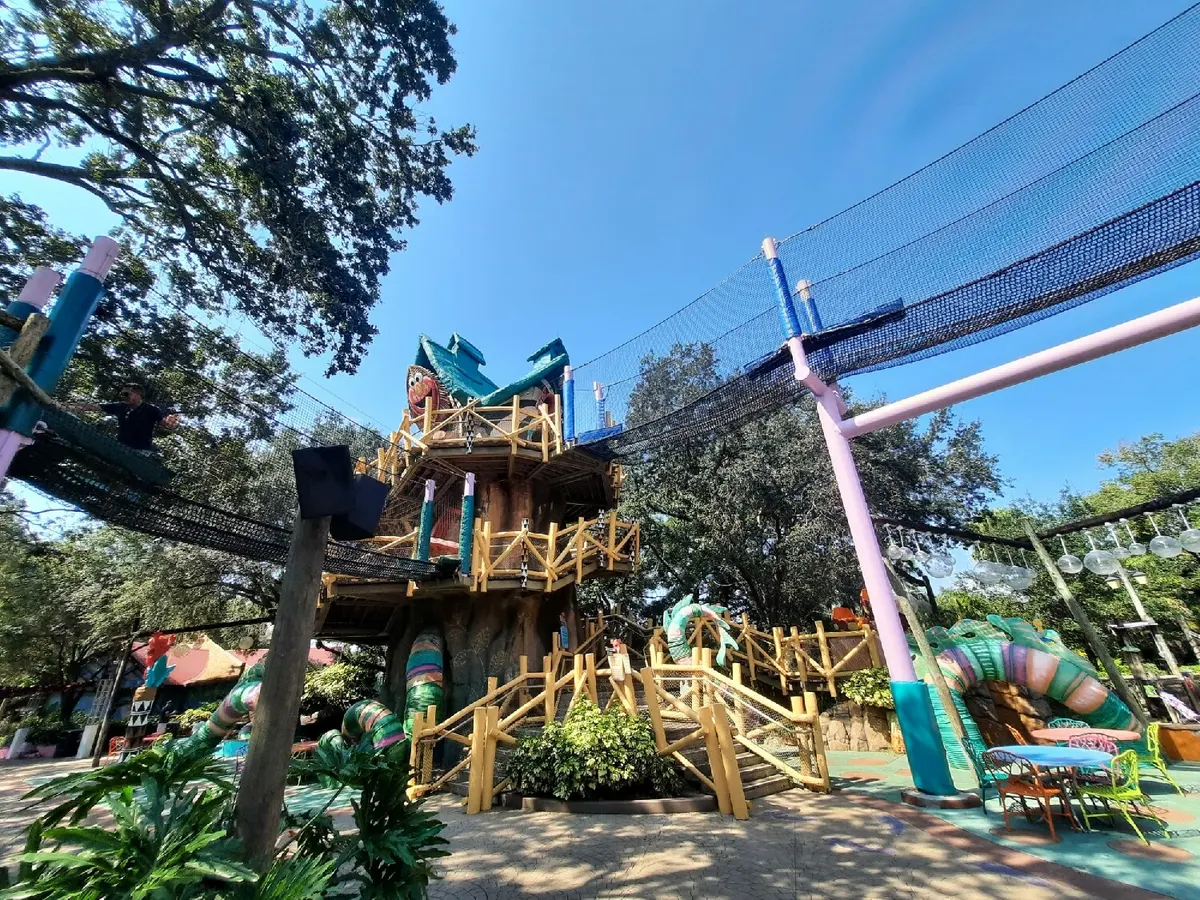 Elmo's Treehouse Trek