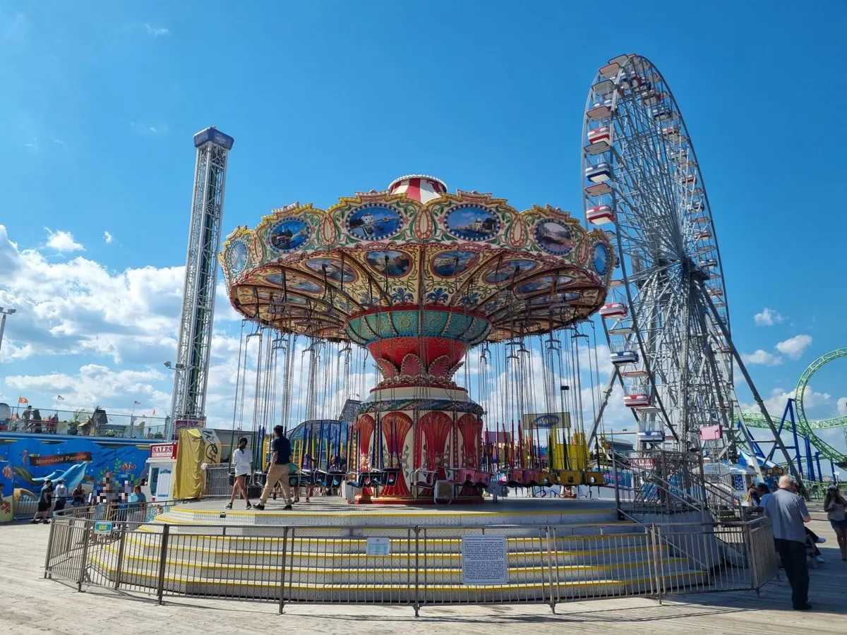 Wave Swinger