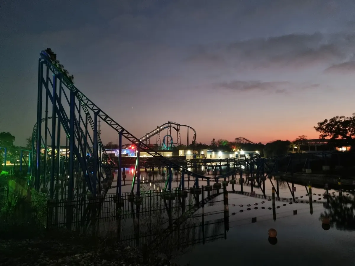Wave Breaker: The Rescue Coaster
