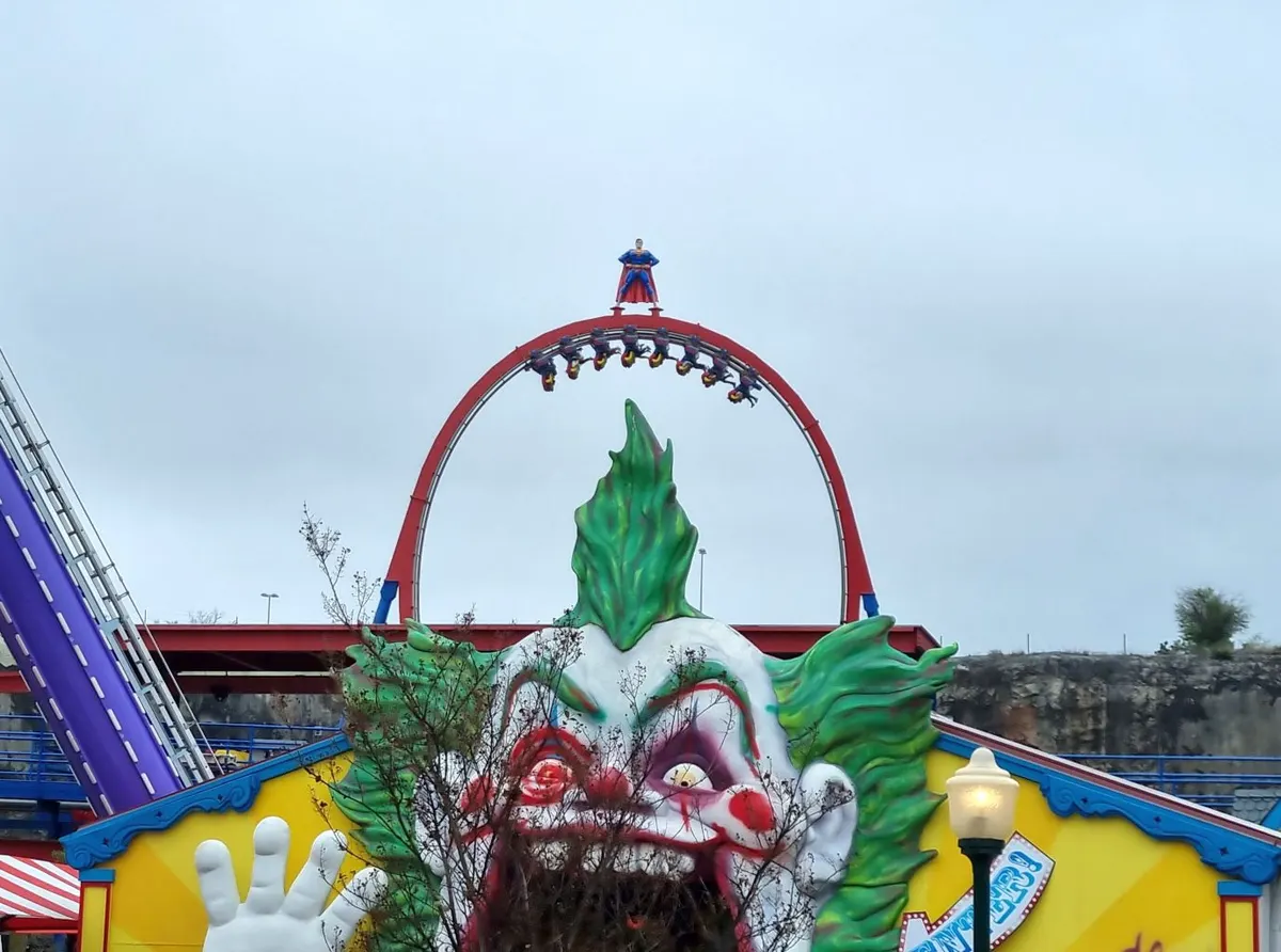 SUPERMAN: Krypton Coaster