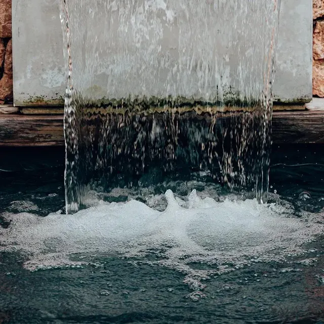Wasserfalldusche