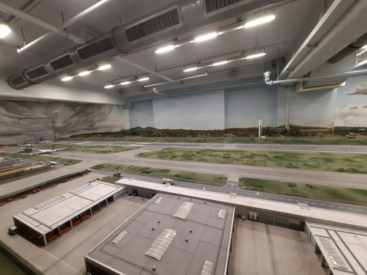 Knuffingen Airport