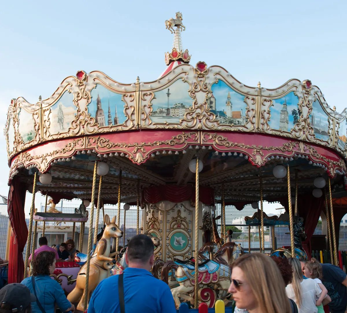 Καρουσέλ / Carousel