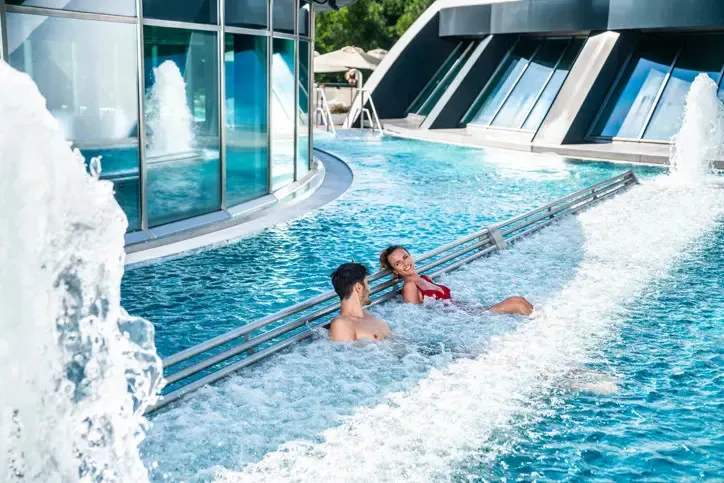Freibad mit Panoramablick