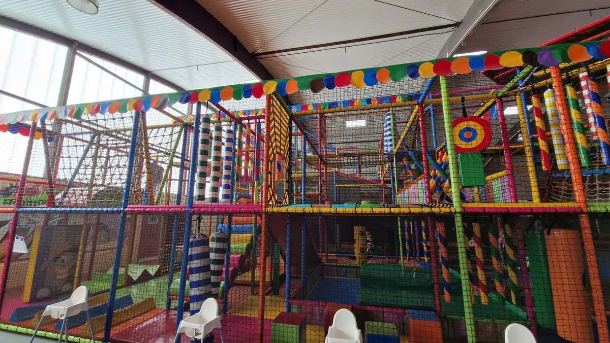 Riesen Klettergerüst