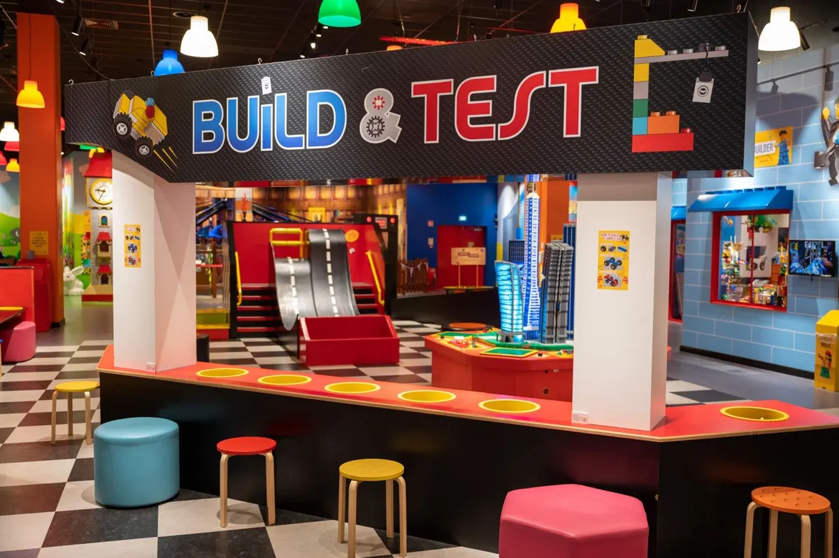 LEGO® Racers: Build and Test