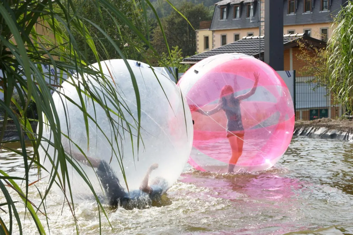 Aqua Zorbing