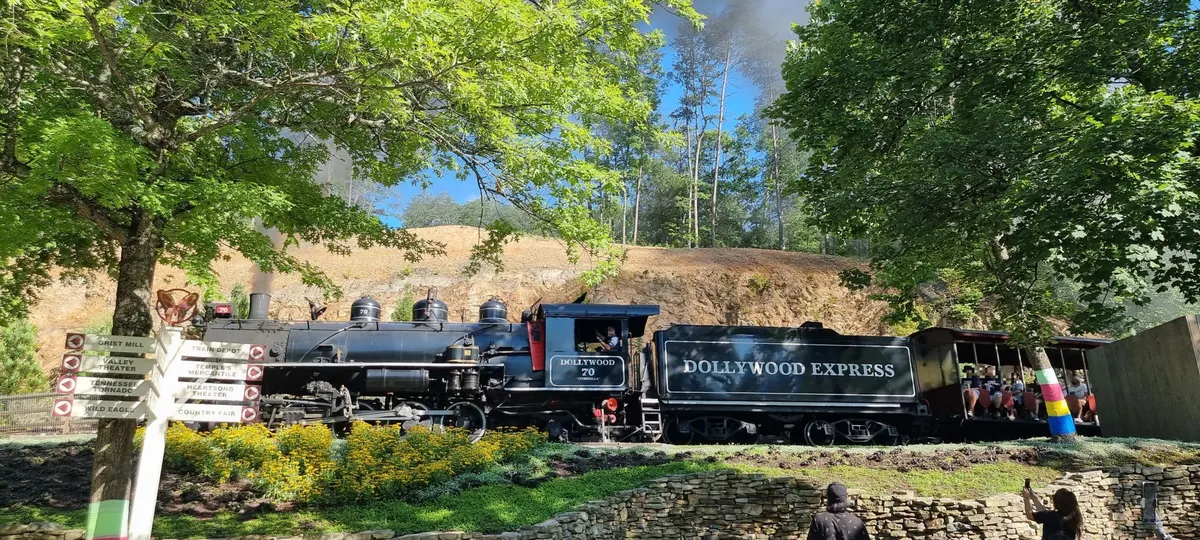 Dollywood Express Train Depot
