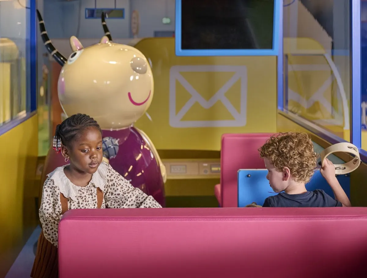 Mevrouw Gazelle' s Schoolbusreisje