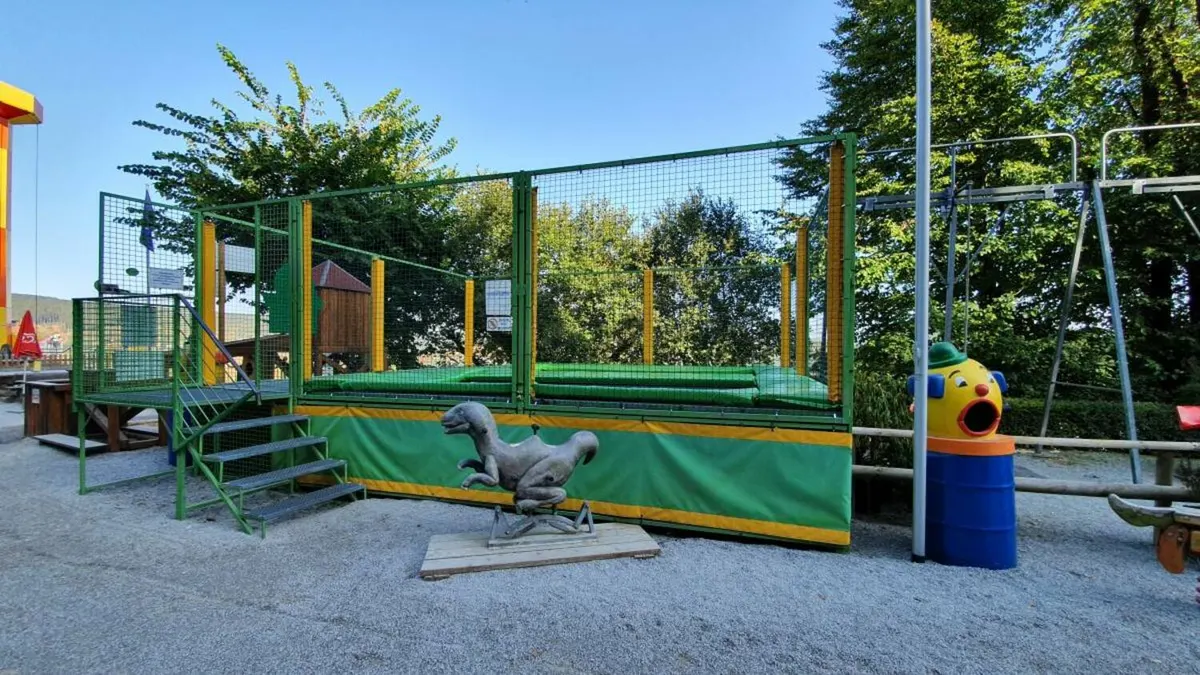 Trampolin