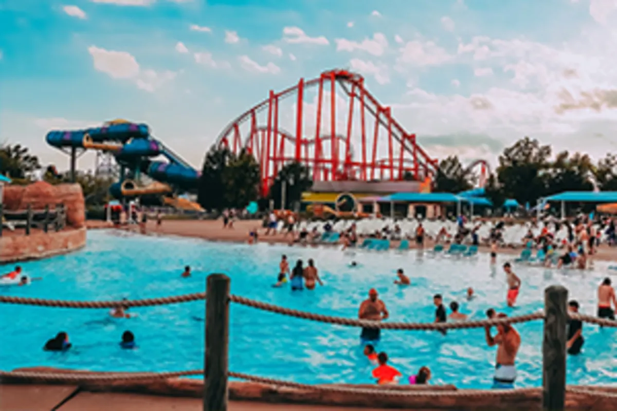Family Wave Lagoon