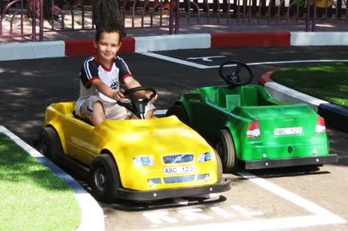 The driving school / בית הספר לנהיגה