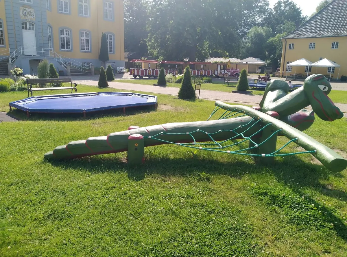 Trampoline
