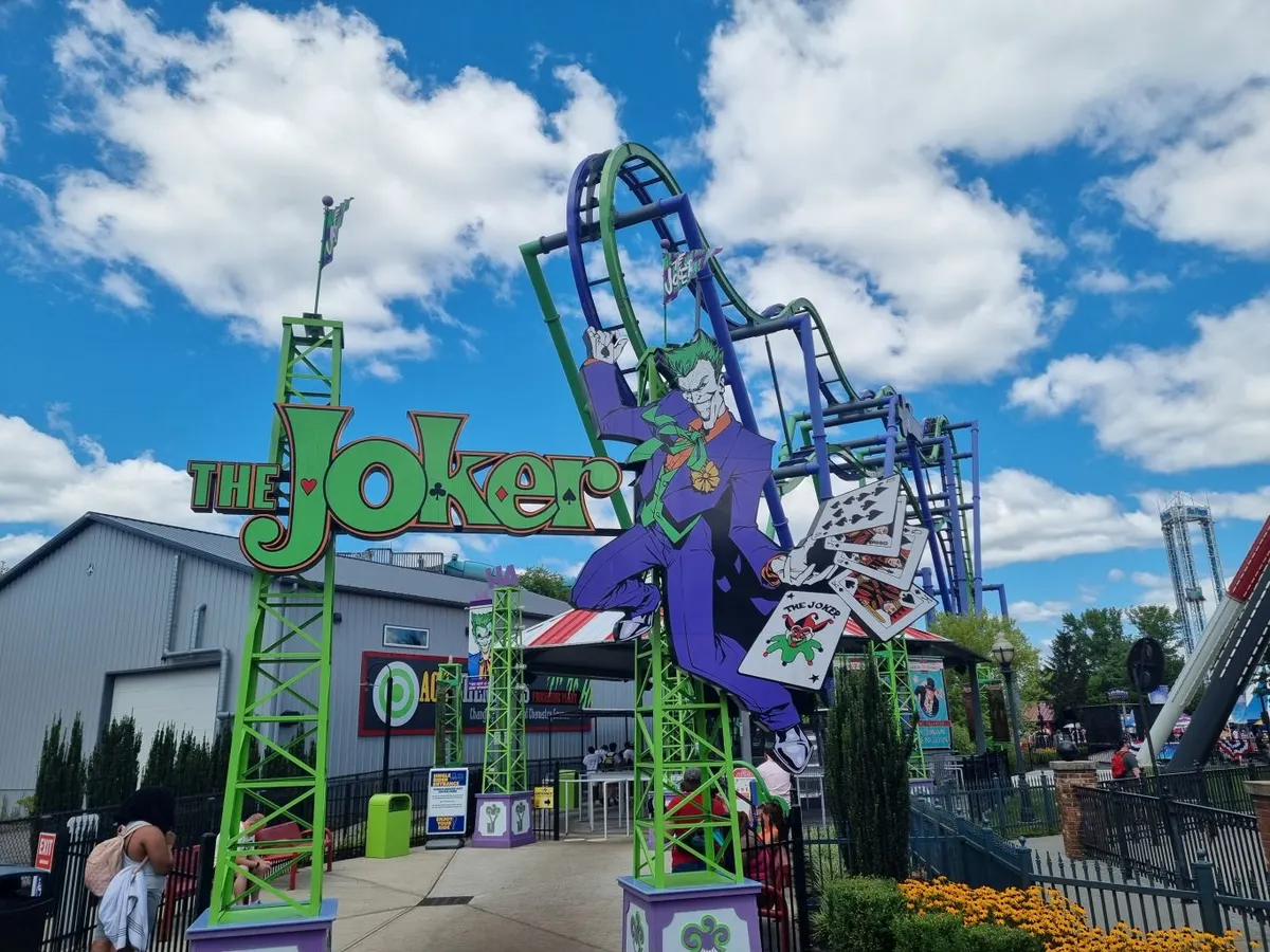 THE JOKER™ 4D Free Fly Coaster