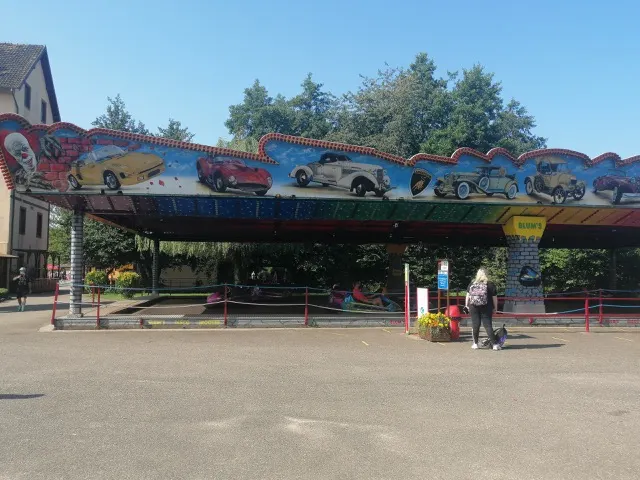 Les Autos Scooter