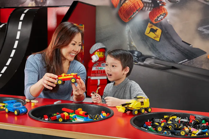 LEGO® Racers: Build and Test