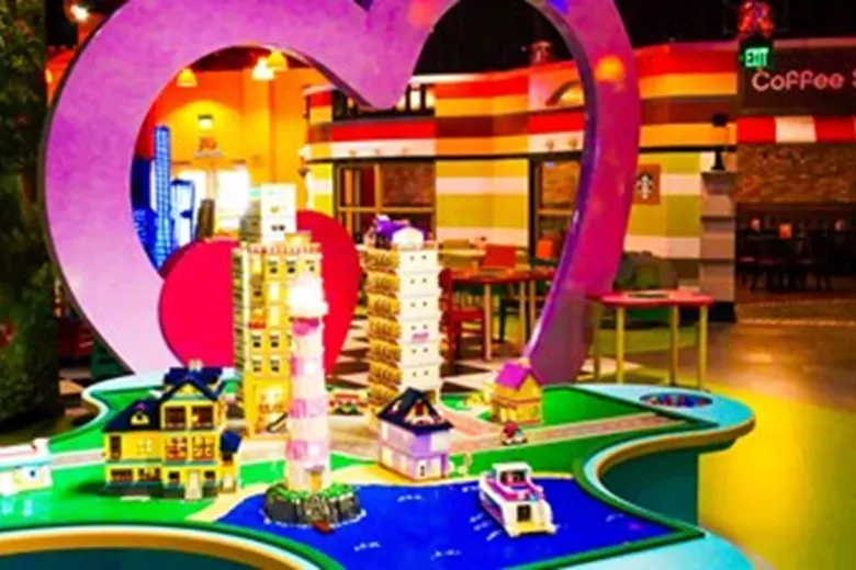 LEGO® Friends Heartlake City