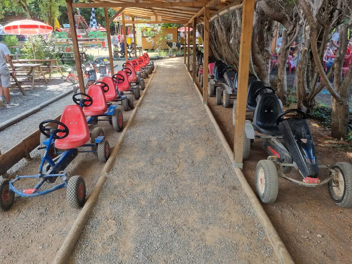 Karts A Pedales Et Crazy Bike