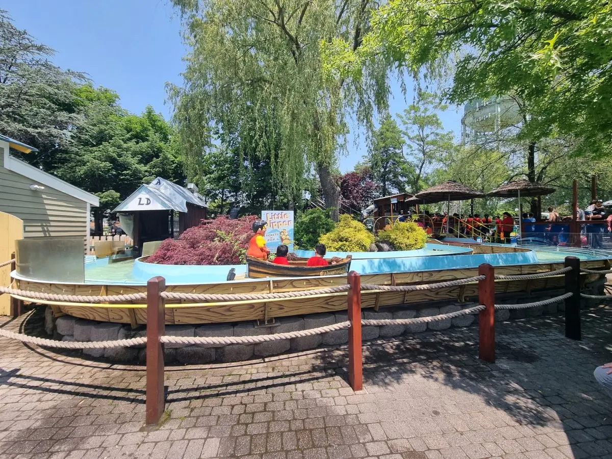Little Dipper Water Ride