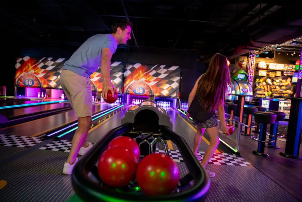 Highway 66 Mini Bowling