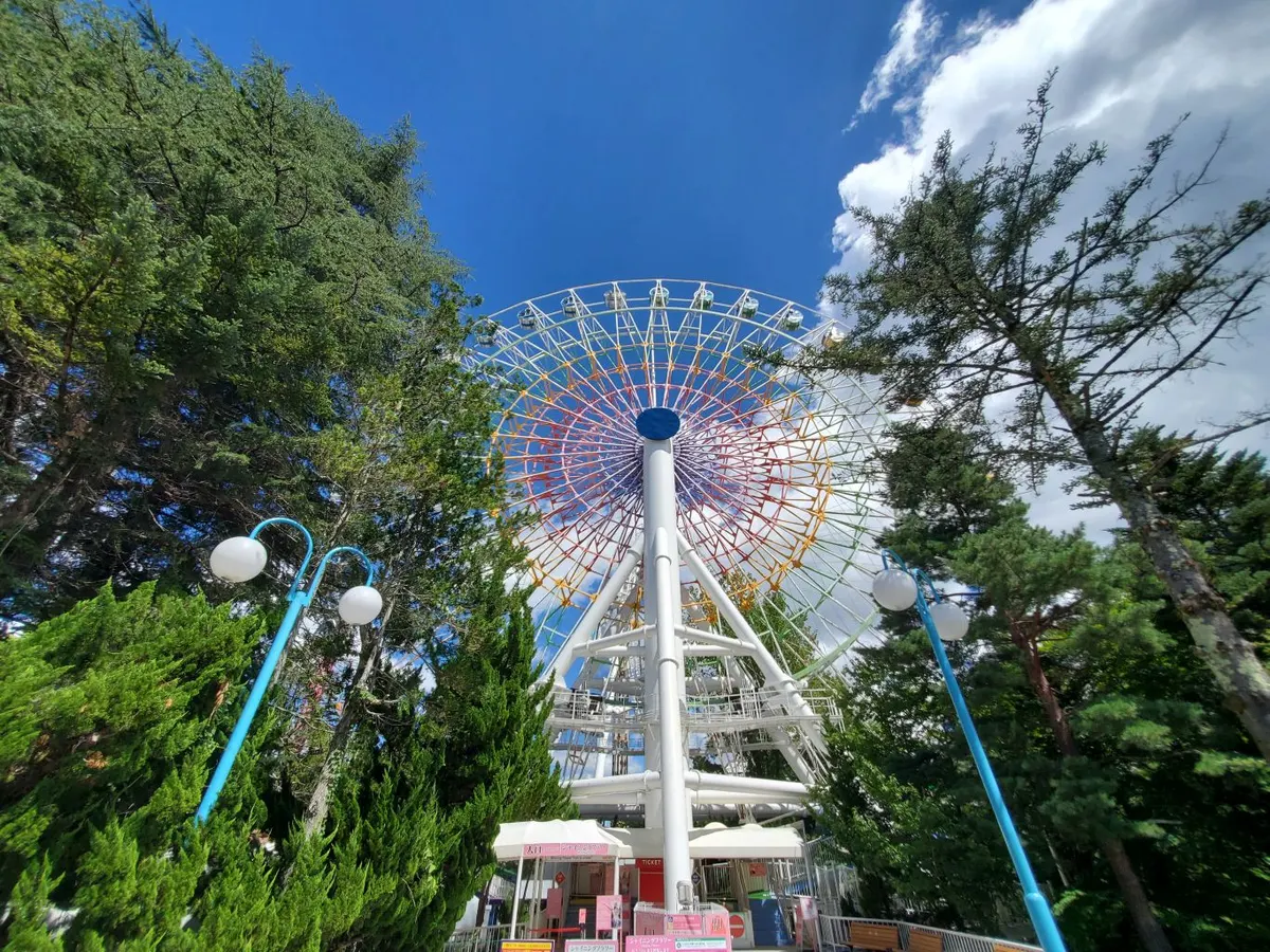 シャイニング・フラワー観覧車 / Shining Flower Ferris Wheel
