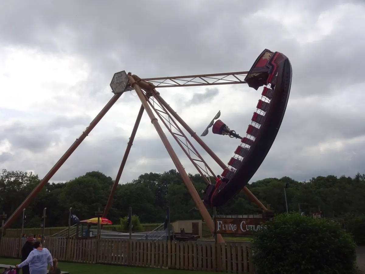 Flying Cutlass