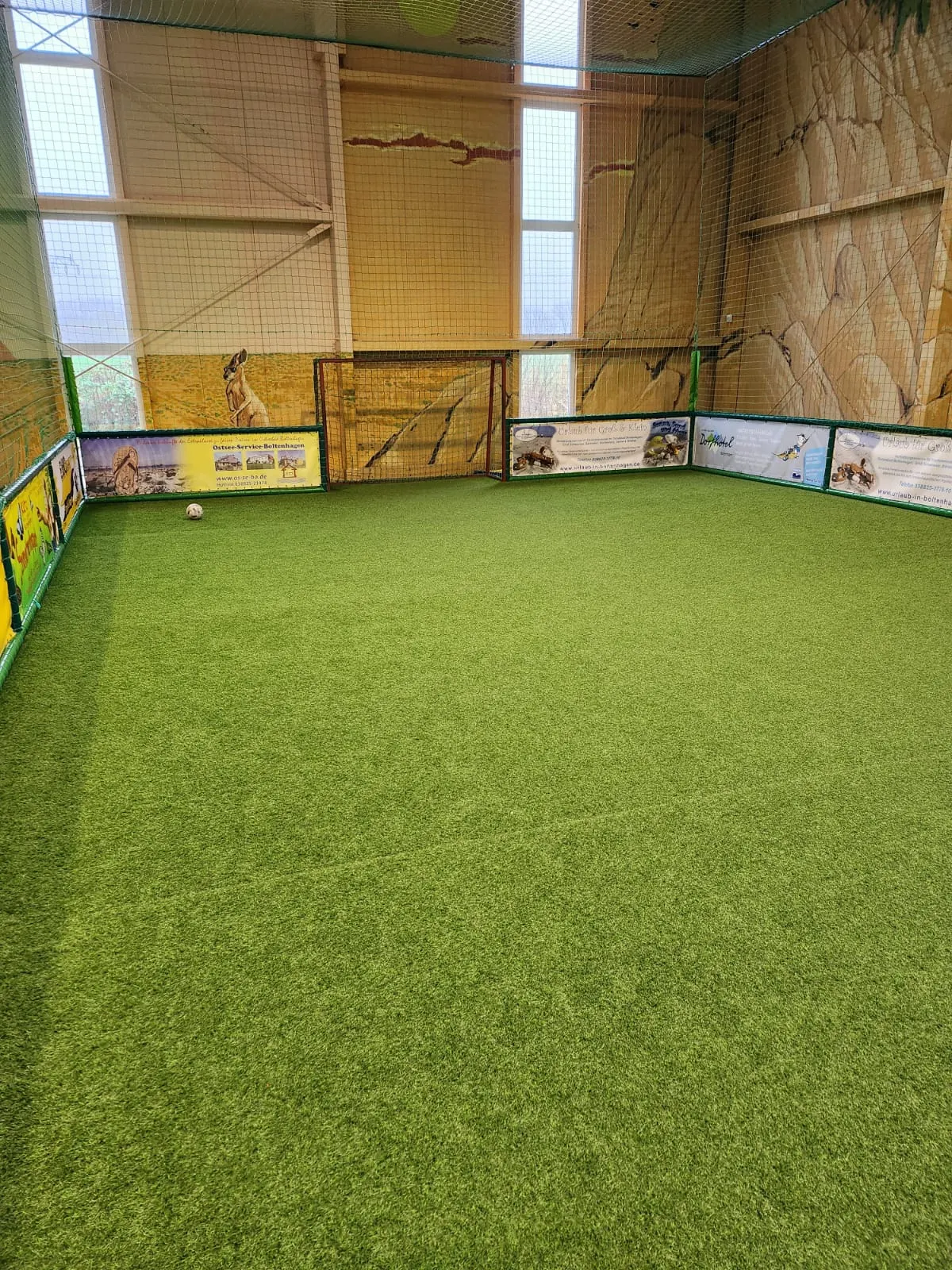 Mehrzweck-Fussballfeld