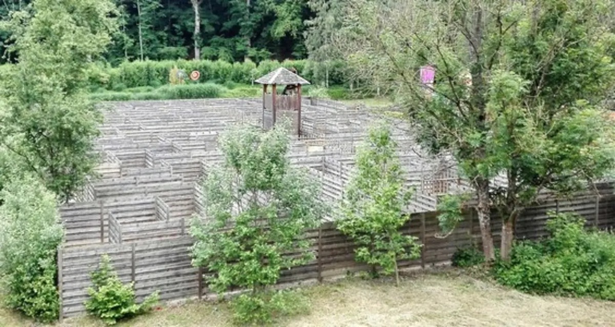 Le Labyrinthe JBC