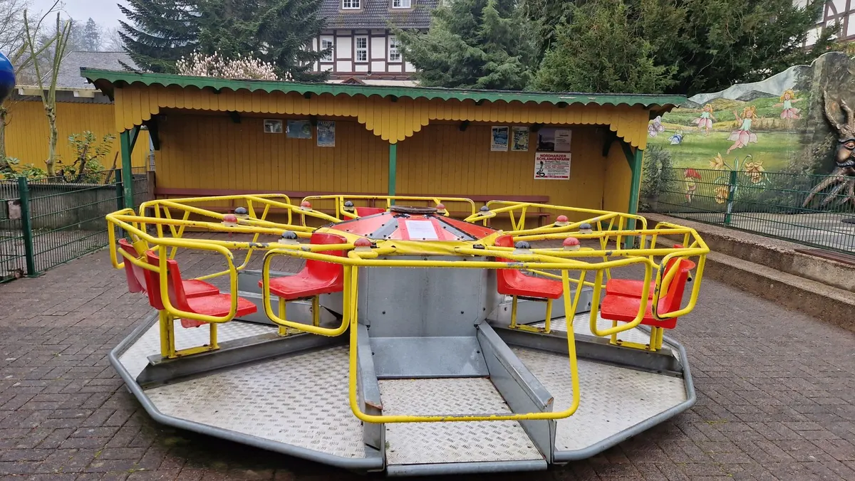 Karussell für Rollstuhlfahrer und Kinderwagen