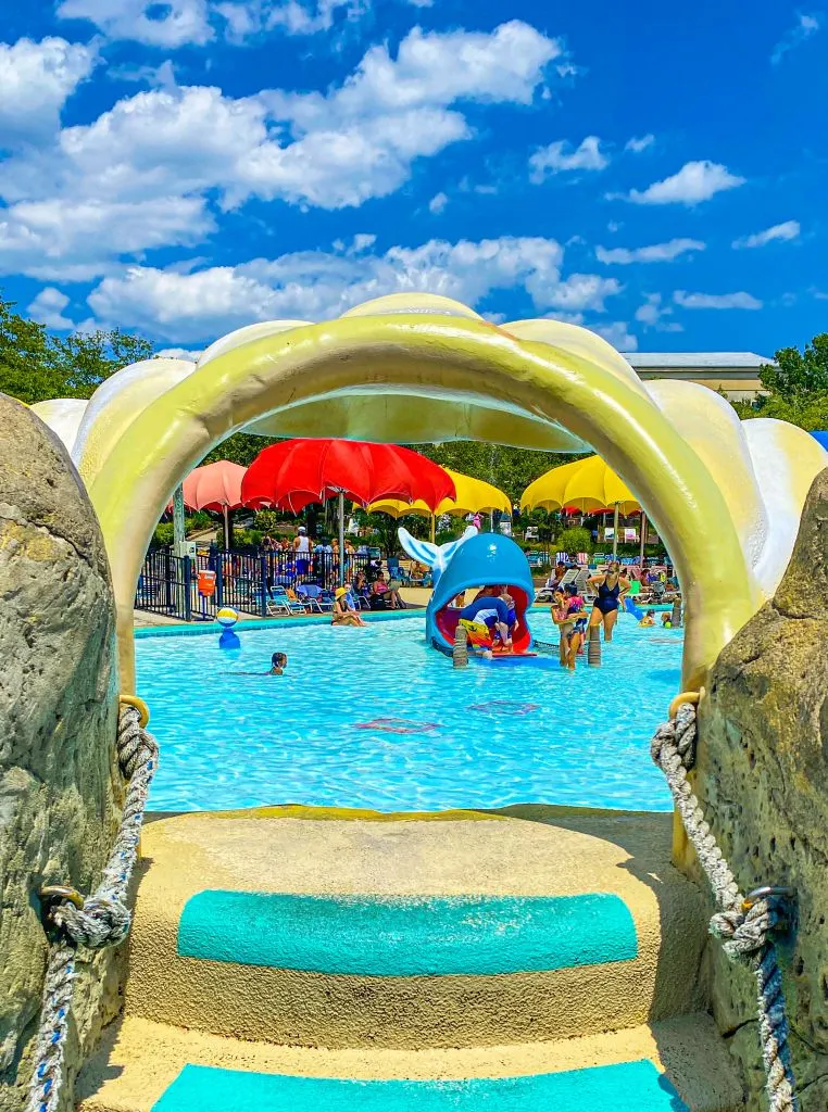 Happy Clam Slide