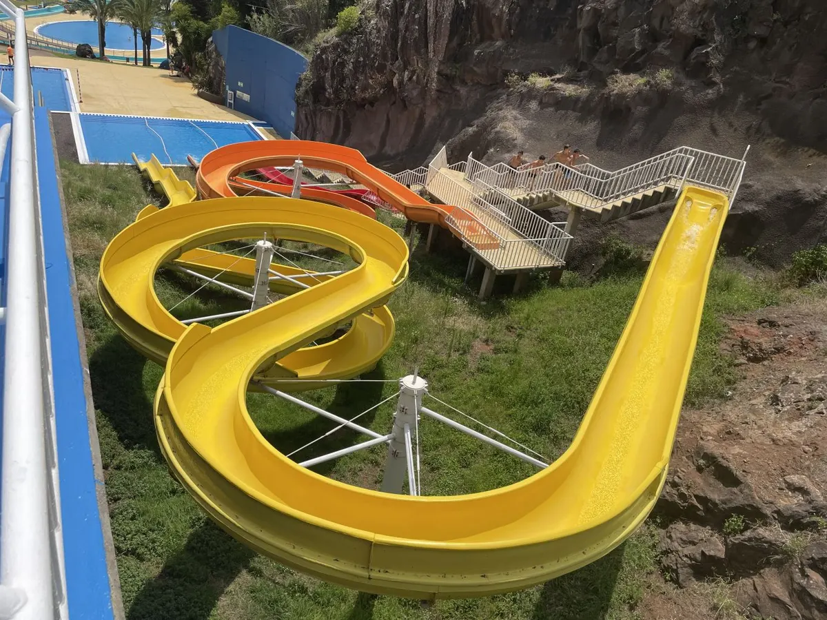 Water slides - yellow